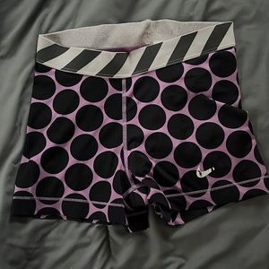 Polka dot 3” Nike pro spandex